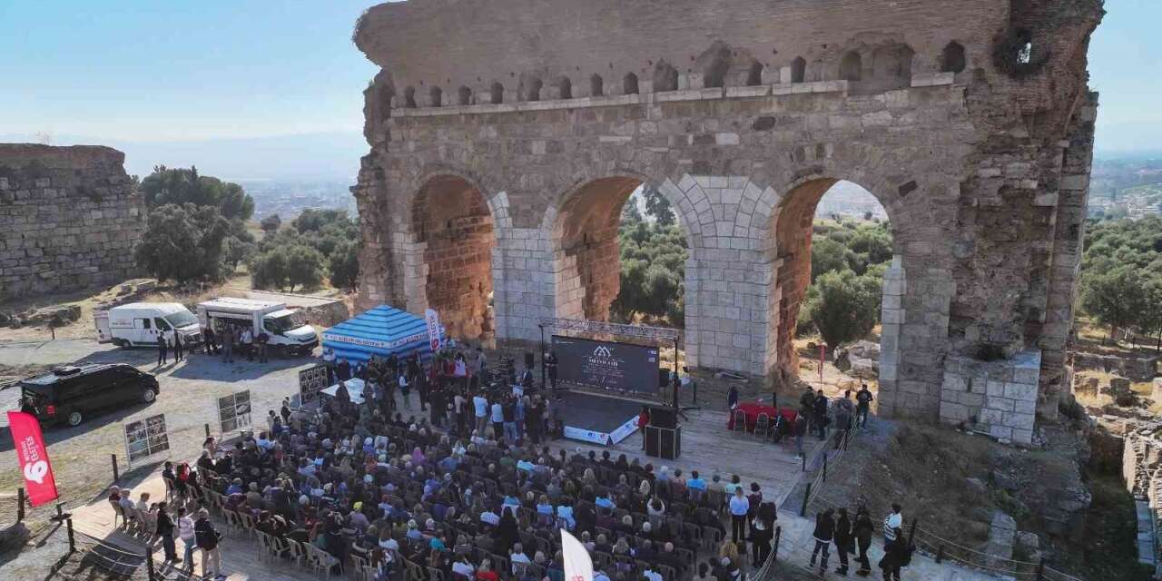 Efeler tarihin ve sanatın buluşma noktası oldu