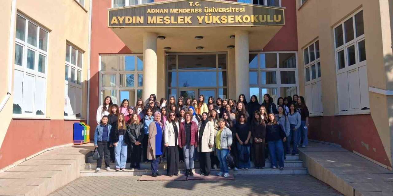 Liseli öğrenciler ADÜ’nün eğitim imkanlarını yerinde gördü
