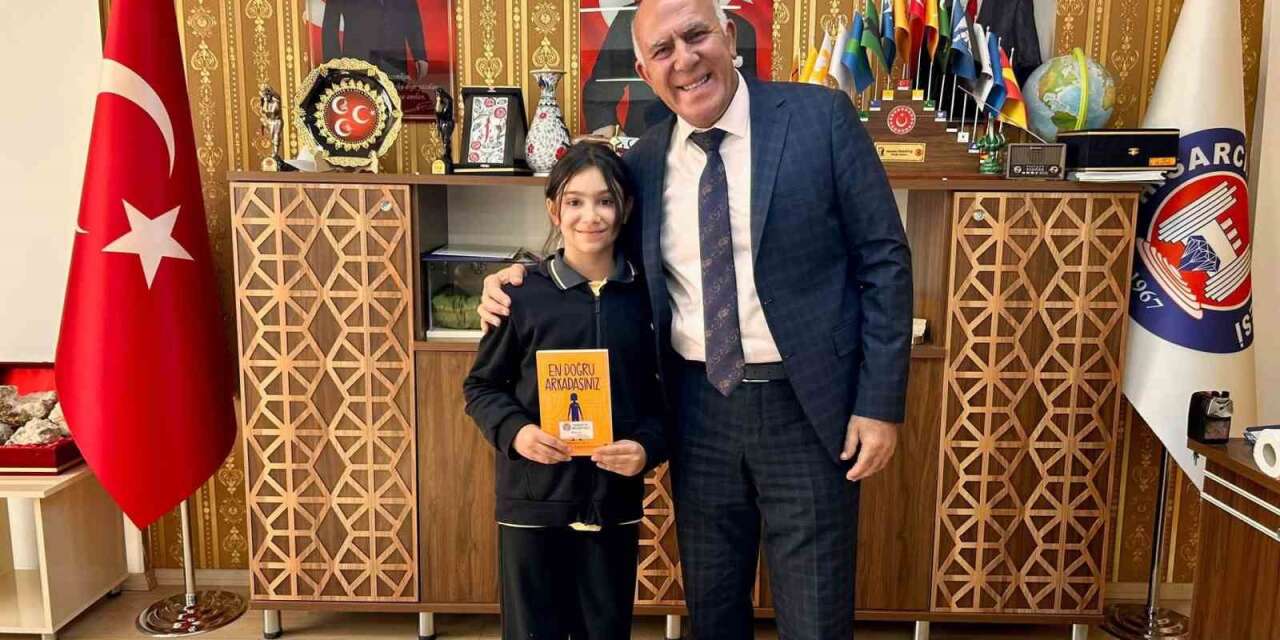 Hisarcık’ta kitap okuyan öğrenciye Başkan Demirtaş’tan destek