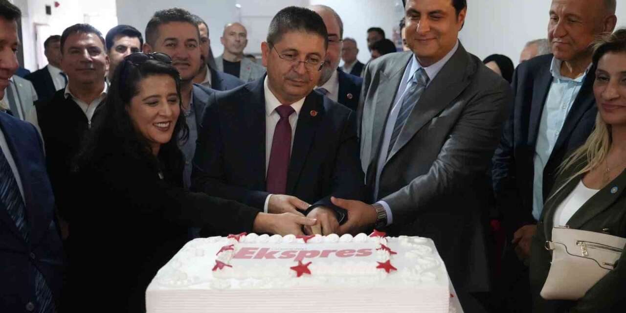 Ekspres gazetesi 55. yılını kutladı