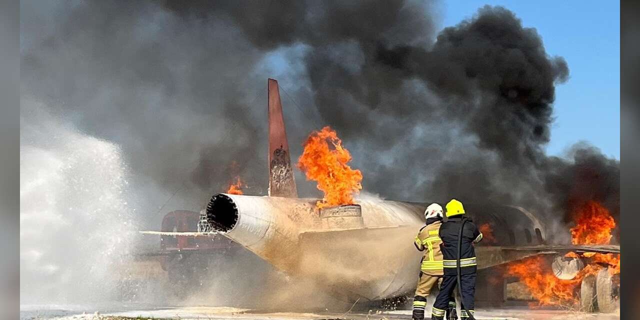 Adıyaman Havalimanı’nda uçak yangını tatbikatı