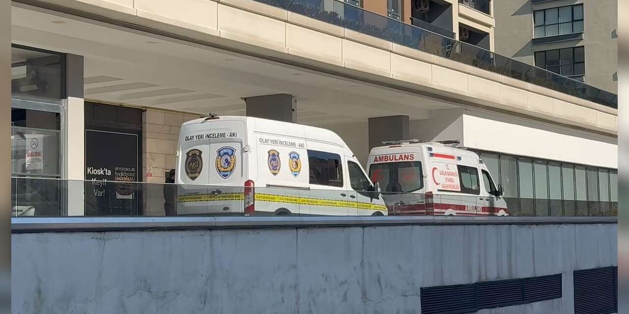 Büyükçekmece’de bir evde cinayet: 2 yaralı, 1 ölü