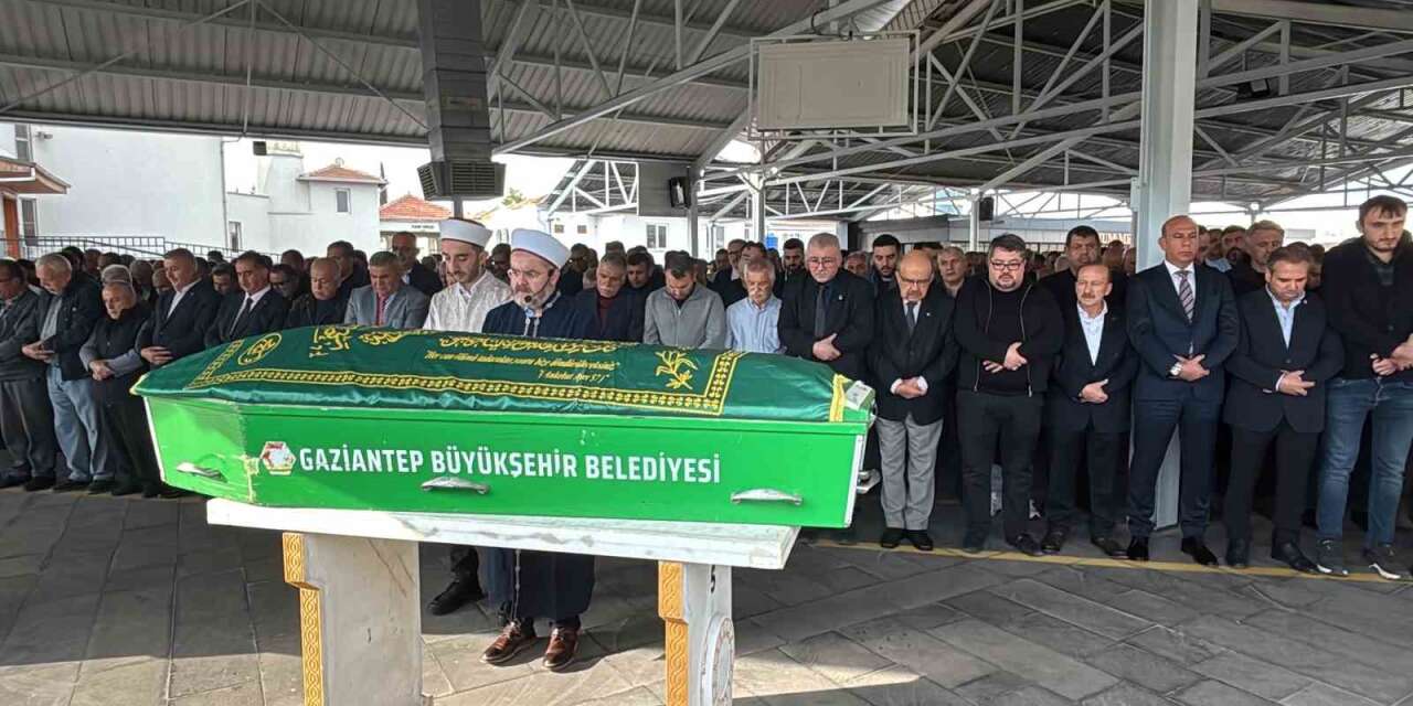 Gazeteci Kenan Yücel son yolculuğuna uğurlandı