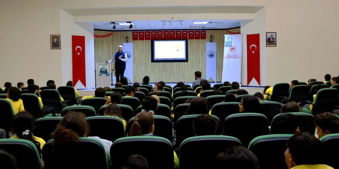 Bayburt’ta öğrencilere iklim değişikliği eğitimi verildi