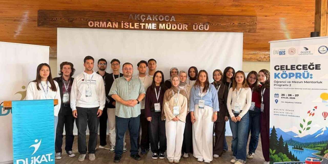 Üniversite öğrencileri mezunlarla deneyimlerini paylaştı