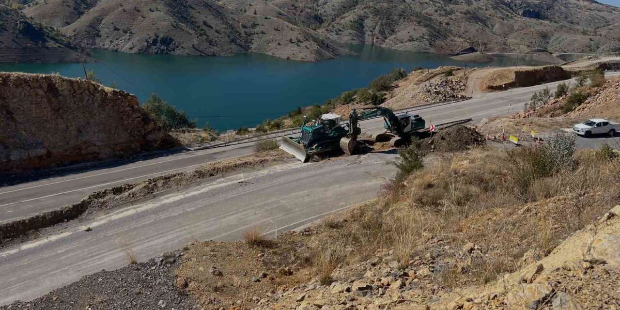 Bozkır’da heyelan bölgesi ve dere ıslahı alanları incelendi