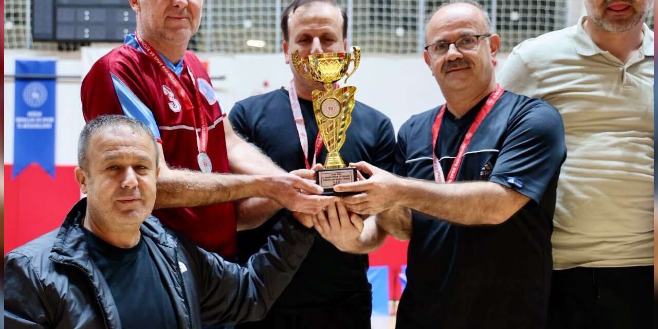 Niğde’de Kamu Spor Oyunları’nda üç branşın şampiyonları belli oldu