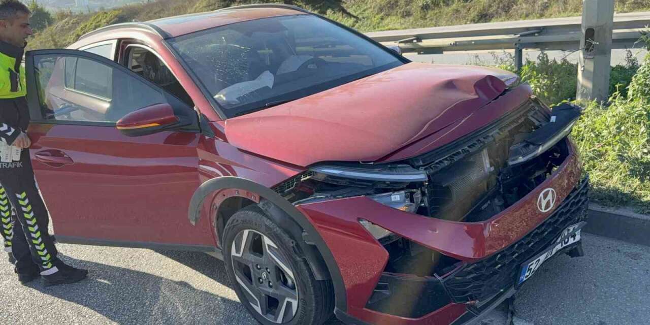 İlkadım’da otomobiller çarpıştı