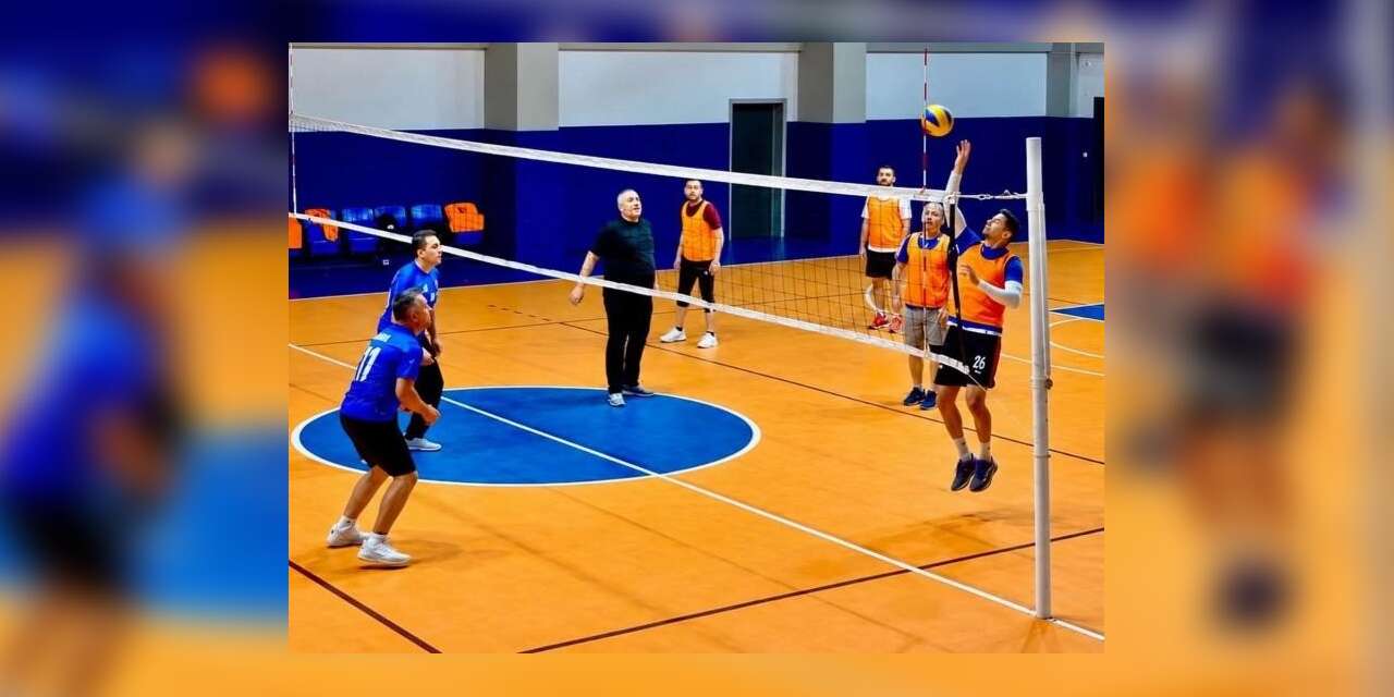 Kurumlar arası voleybol turnuvası başladı