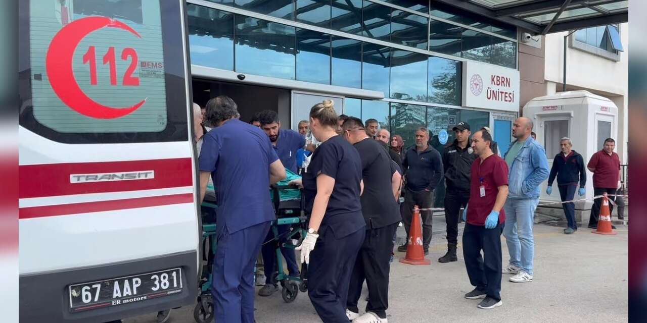 Yaralı madenci Ankara’ya sevk edildi