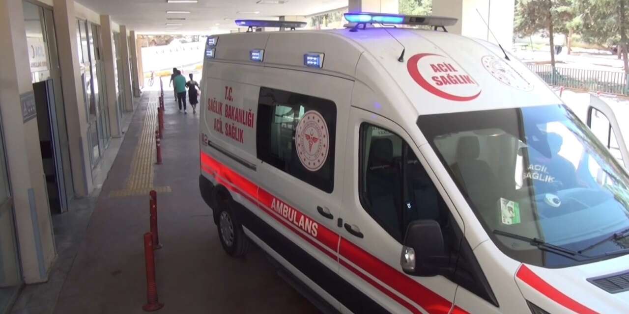 Şanlıurfa’da yaprak sarması 12 öğrenciyi hastanelik etti