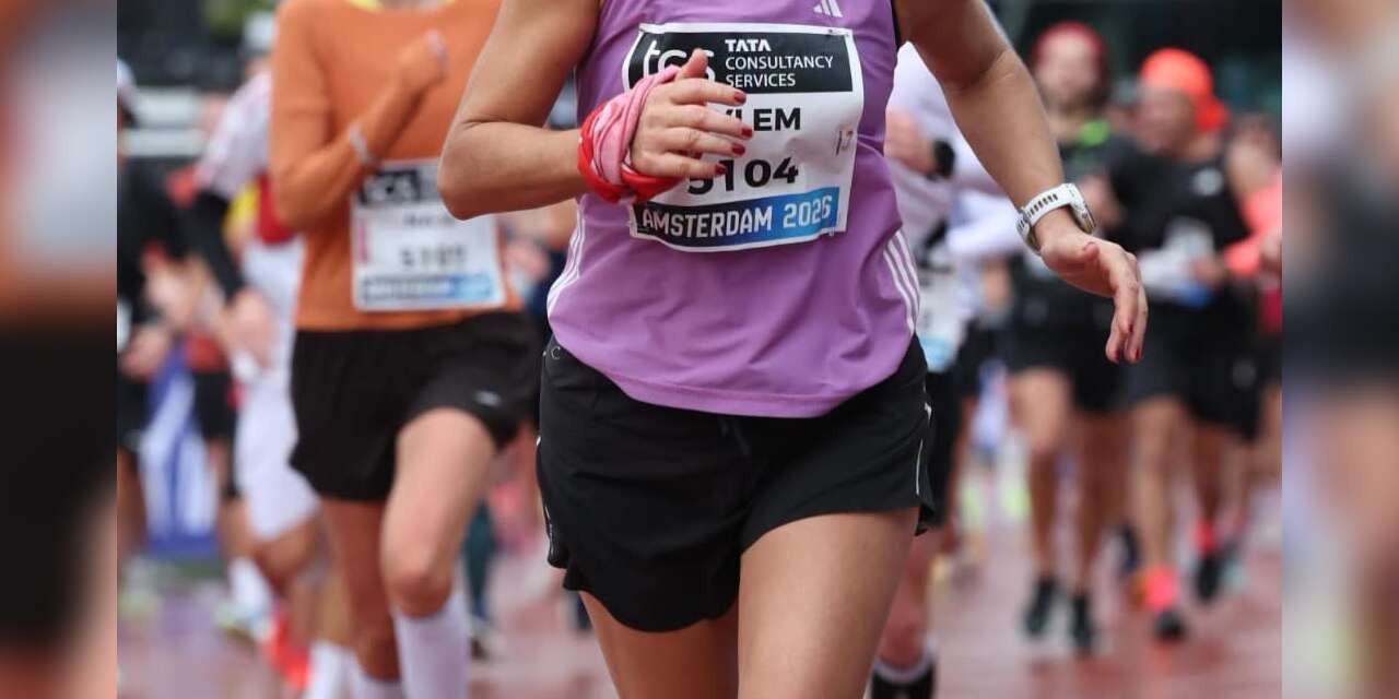 Aydınlı öğretmen 42 kilometrelik maratonu rekoruyla tamamladı