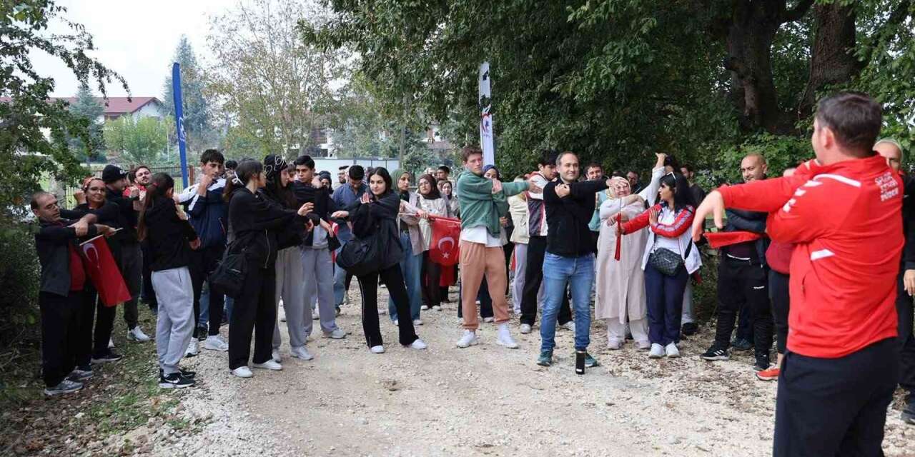 Cumhuriyetin 103. yıl dönümü anısına doğa yürüyüşü