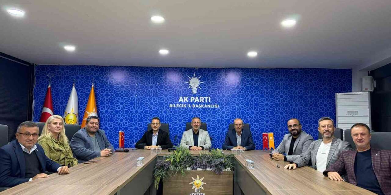 AK Parti’de hedef ve yol haritası masaya yatırıldı