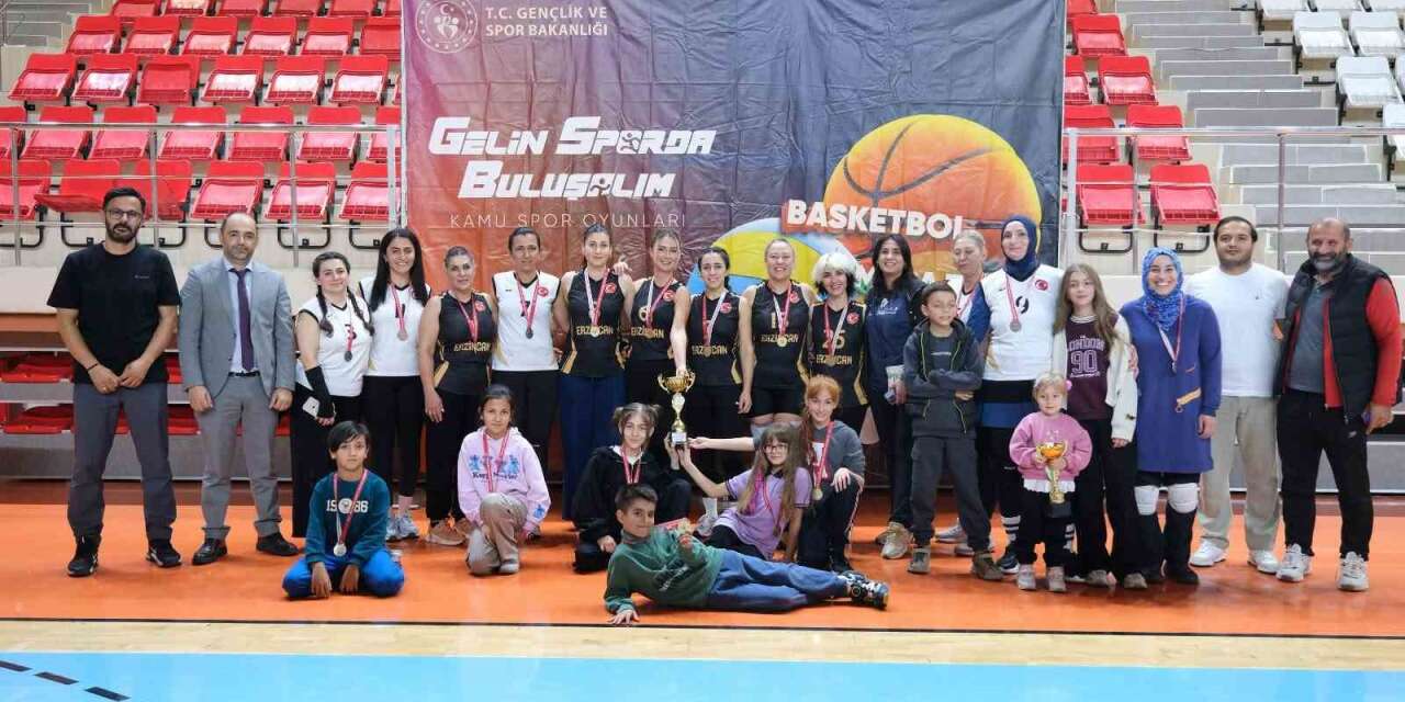 Erzincan’da kurumlar arası voleybol turnuvası sona erdi