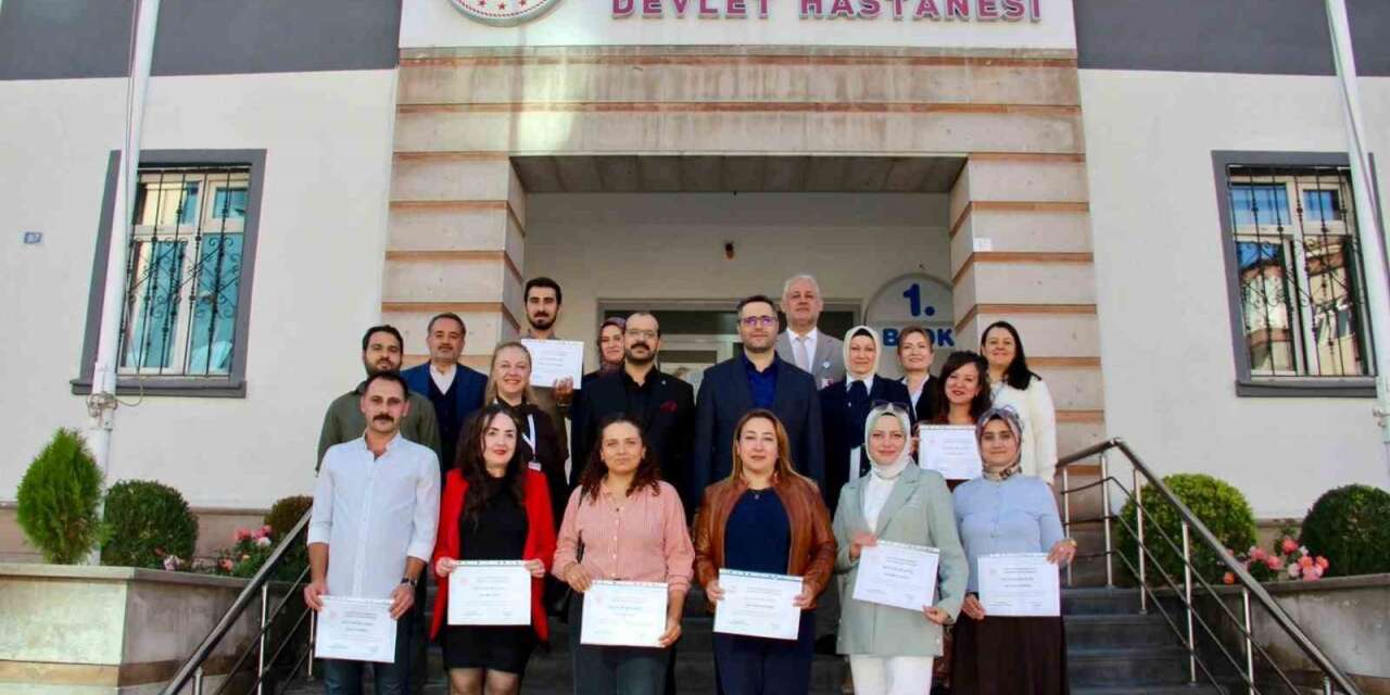 Palyatif Bakım Hemşireliği Sertifikalı Eğitim Programı sona erdi