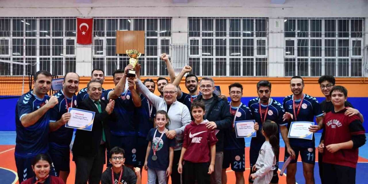 4. Kamu Spor Oyunları Erkek Voleybol Müsabakaları tamamlandı