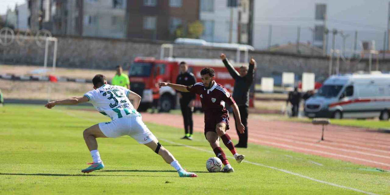 Trendyol 1. Lig: Bandırmaspor: 1 - Iğdır Futbol Kulübü: 2