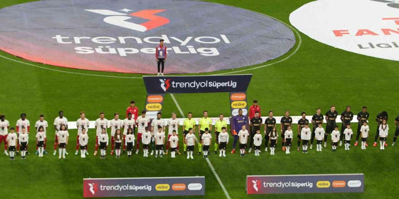 Trendyol Süper Lig: Samsunspor: 0 - Amed Sportif Faaliyetler: 0 (Maç devam ediyor)