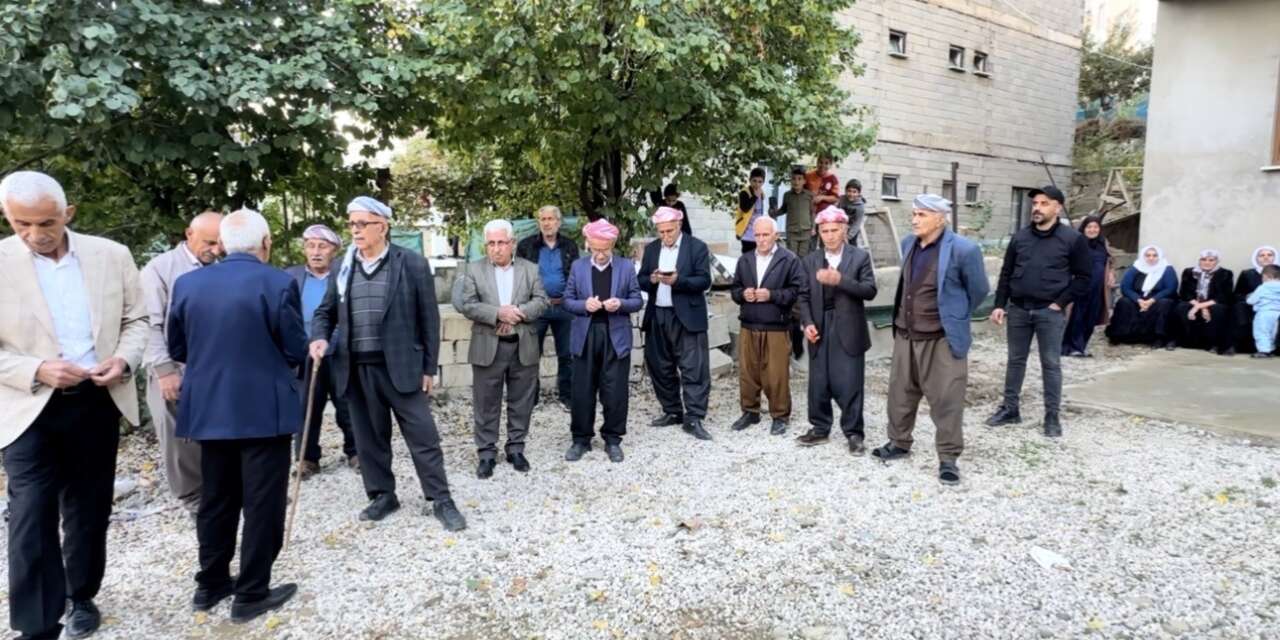 31 yıl önce köylerinde çıkan vatandaşlar yeniden dönmek istiyorlar