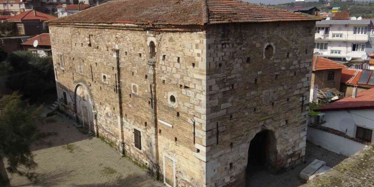 Aydın’ın 166 yıllık Başmelek Kilisesi kurtarılmayı bekliyor