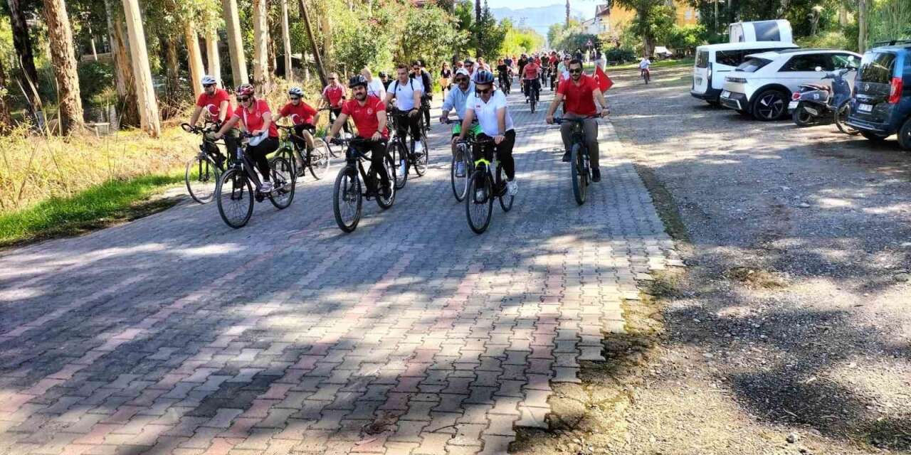 Köyceğiz’de pedallar Cumhuriyet için çevrildi