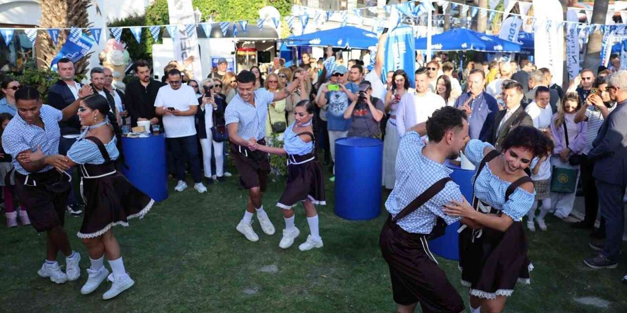 Marmaris’te sonbaharın ritmi Oktoberfest’le yükseldi
