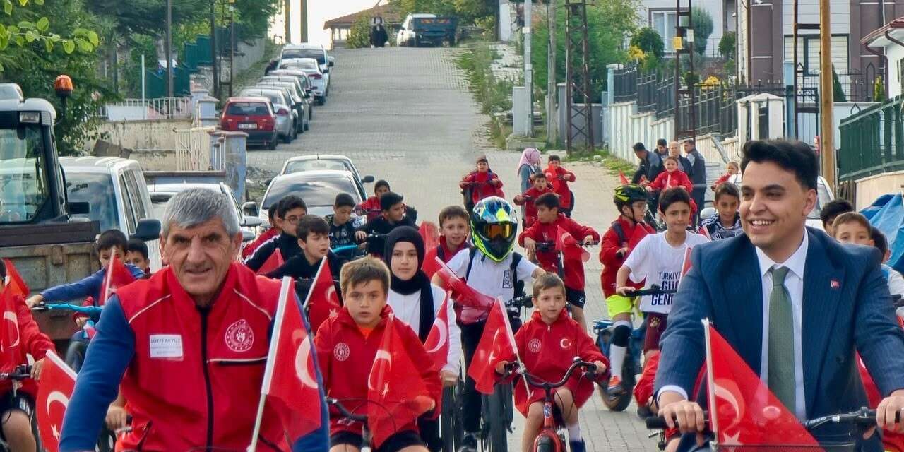 Bilecik’te Cumhuriyet’in 103’üncü yılı için pedal çevirdiler