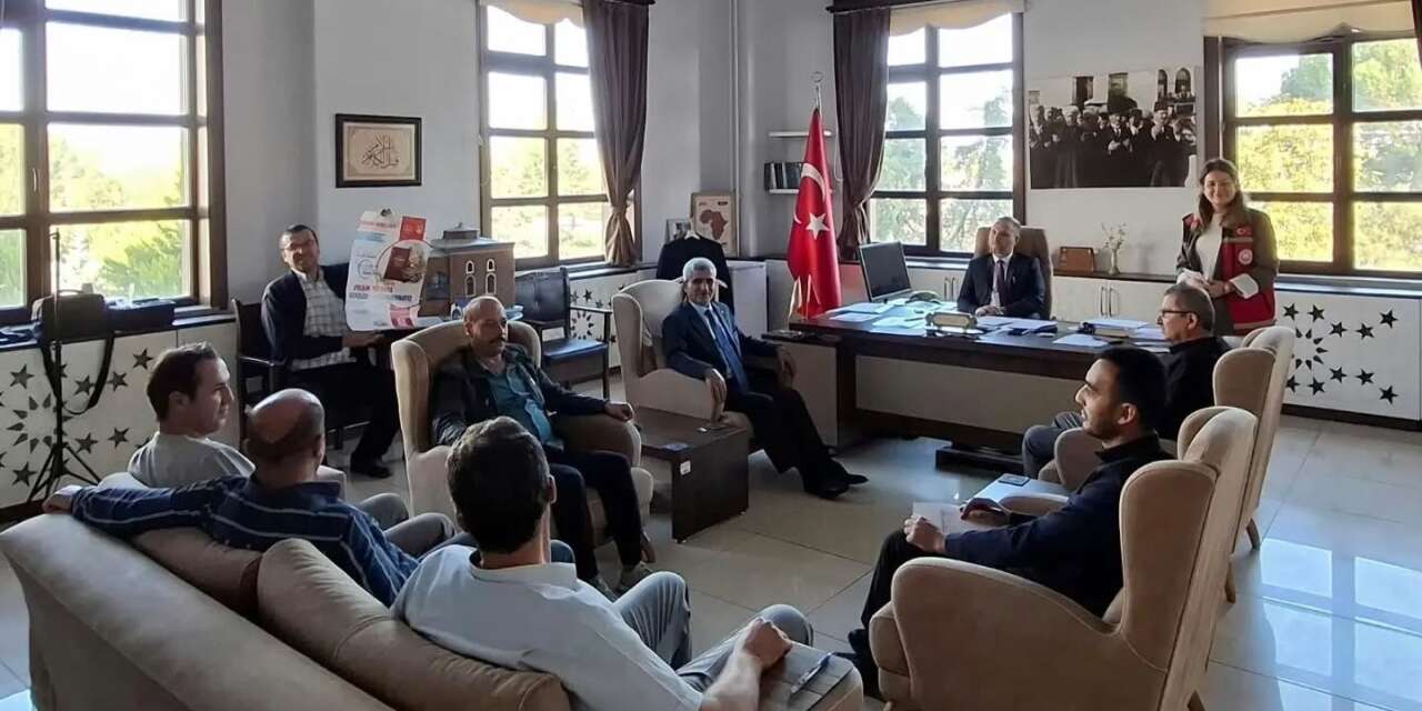 Simav’da Müftülük personeline aile eğitimi verildi