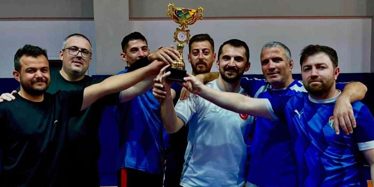 Bilecik’te kaymakamlık kupası sahiplerini buldu