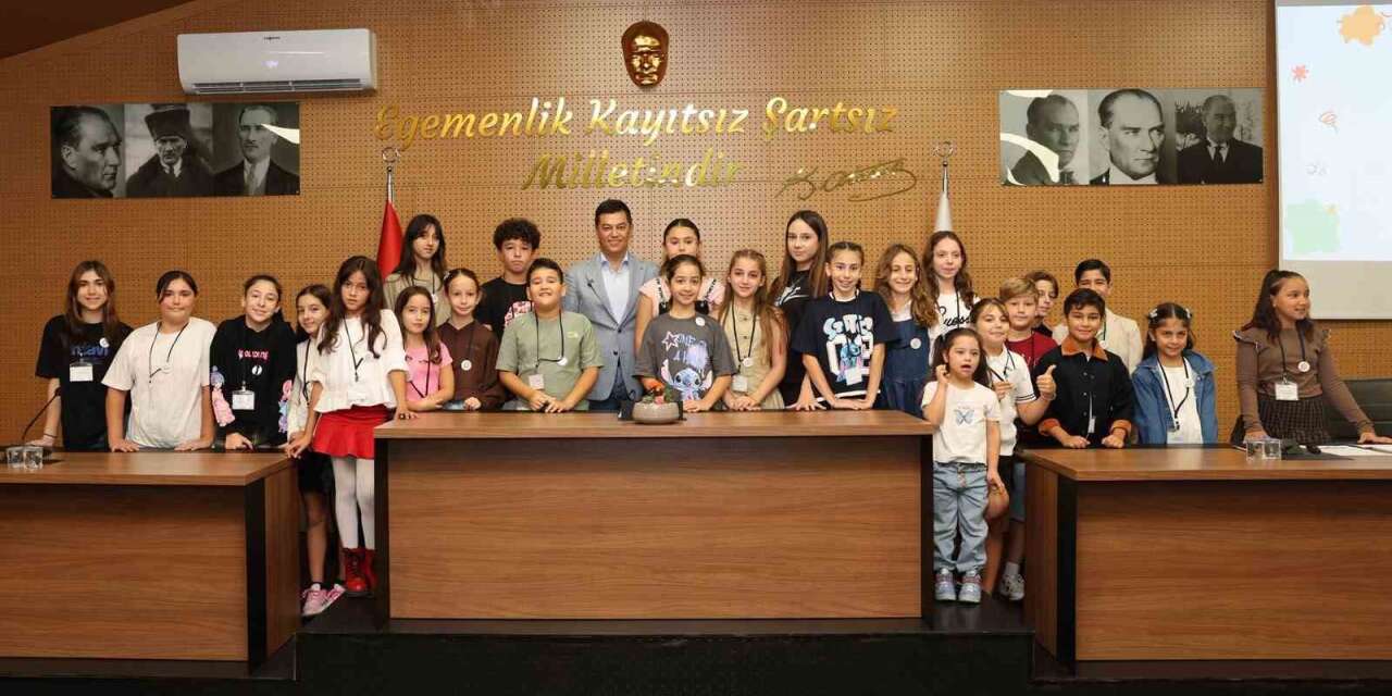 Marmaris’te çocuk meclisi ilk toplantısını yaptı