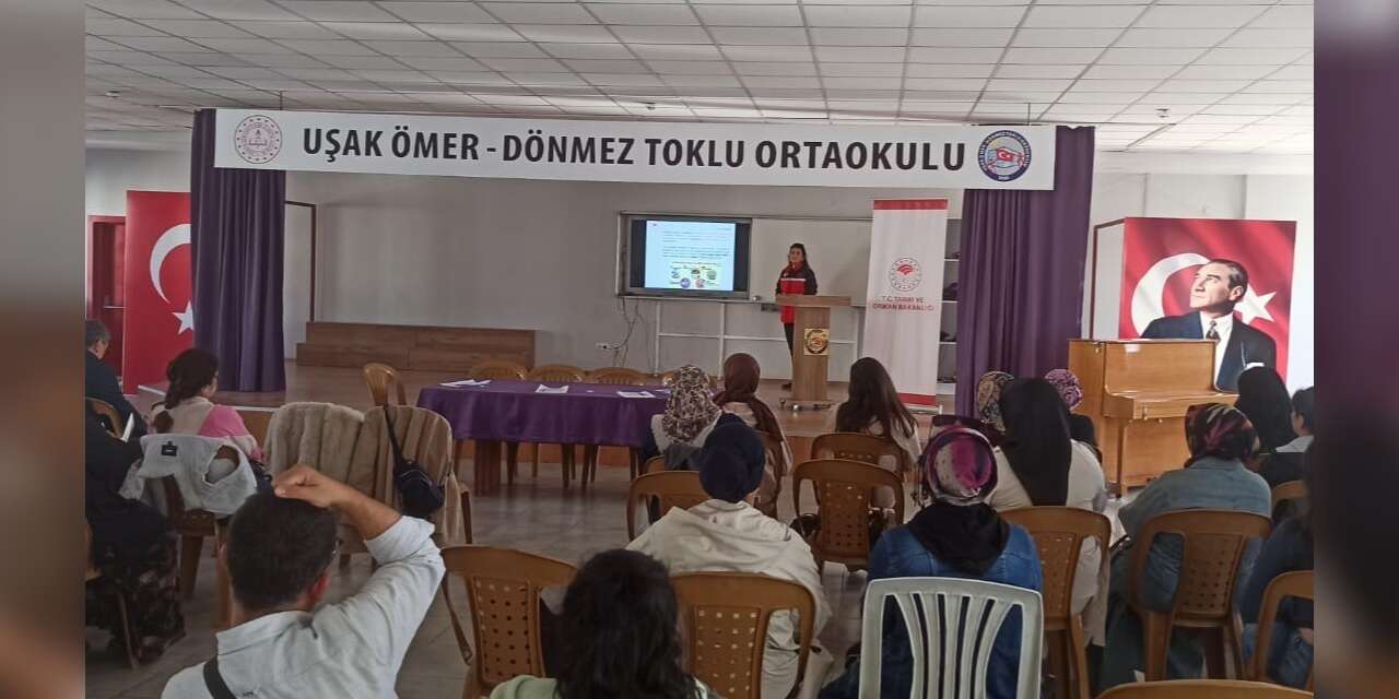 Uşak’ta okul kantini işletmecilerine hijyen eğitimi verildi