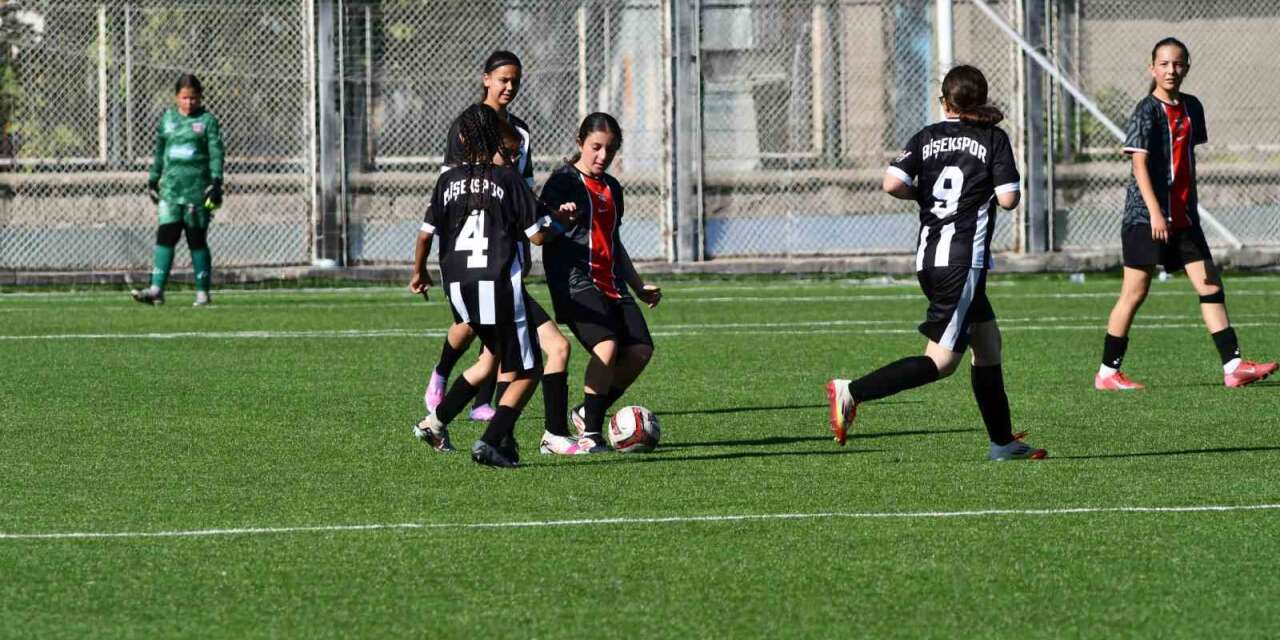 Kılıçaslan Yıldızspor, Bişekspor’u 7 golle geçti