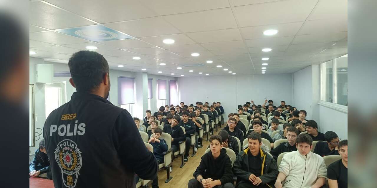 Bilecik’te okul saldırıları ve siber zorbalık ele alındı