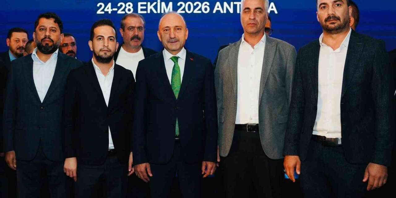 Başkan Aküzüm "Sağlık emekçilerimizin sesi olmaya devam edeceğiz"