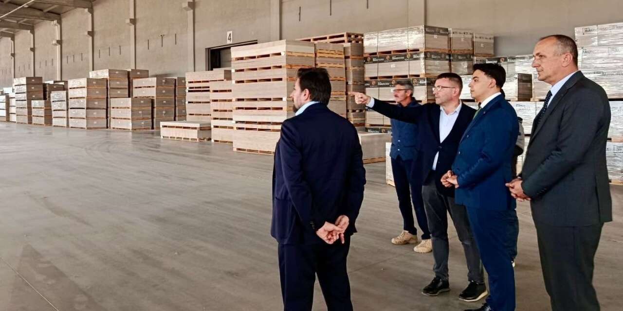 Kaymakam Kara, OSB’de incelemelerde bulundu