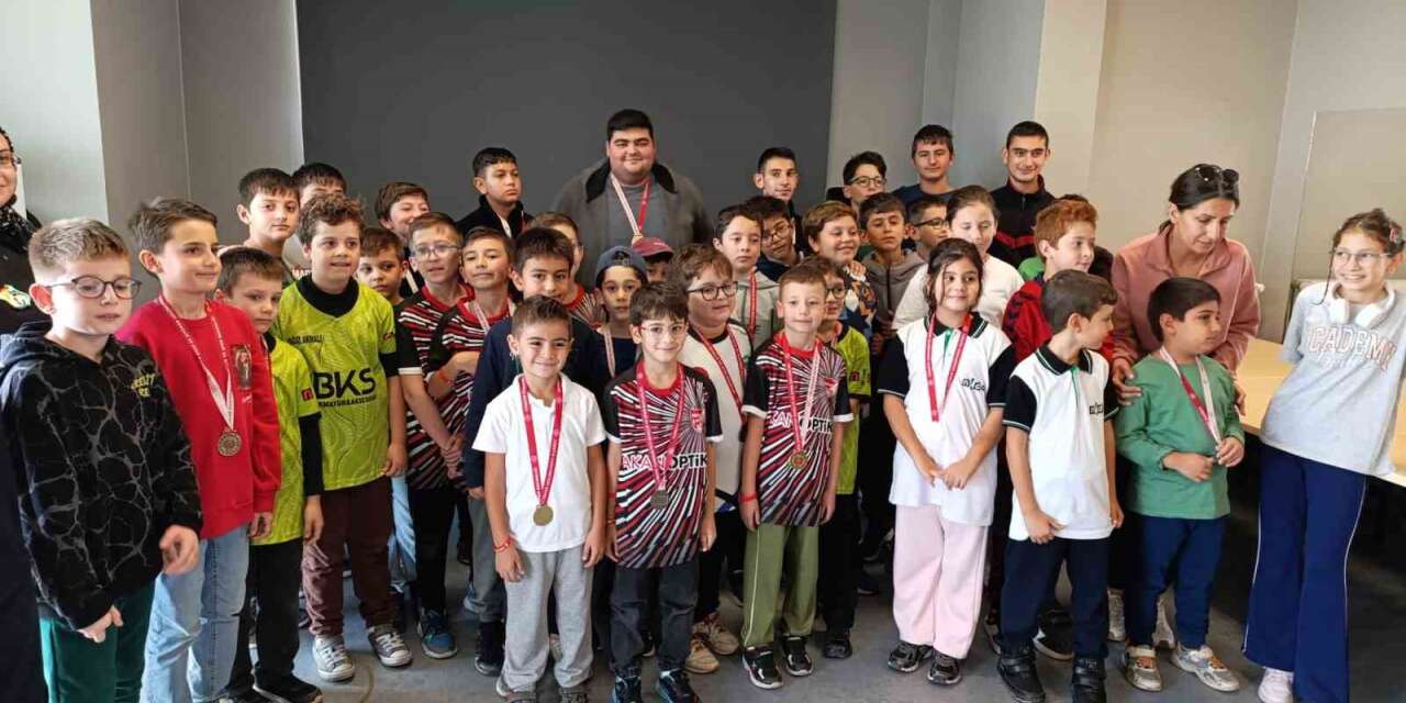 29 Ekim Cumhuriyet Bayramı Satranç Turnuvası tamamlandı