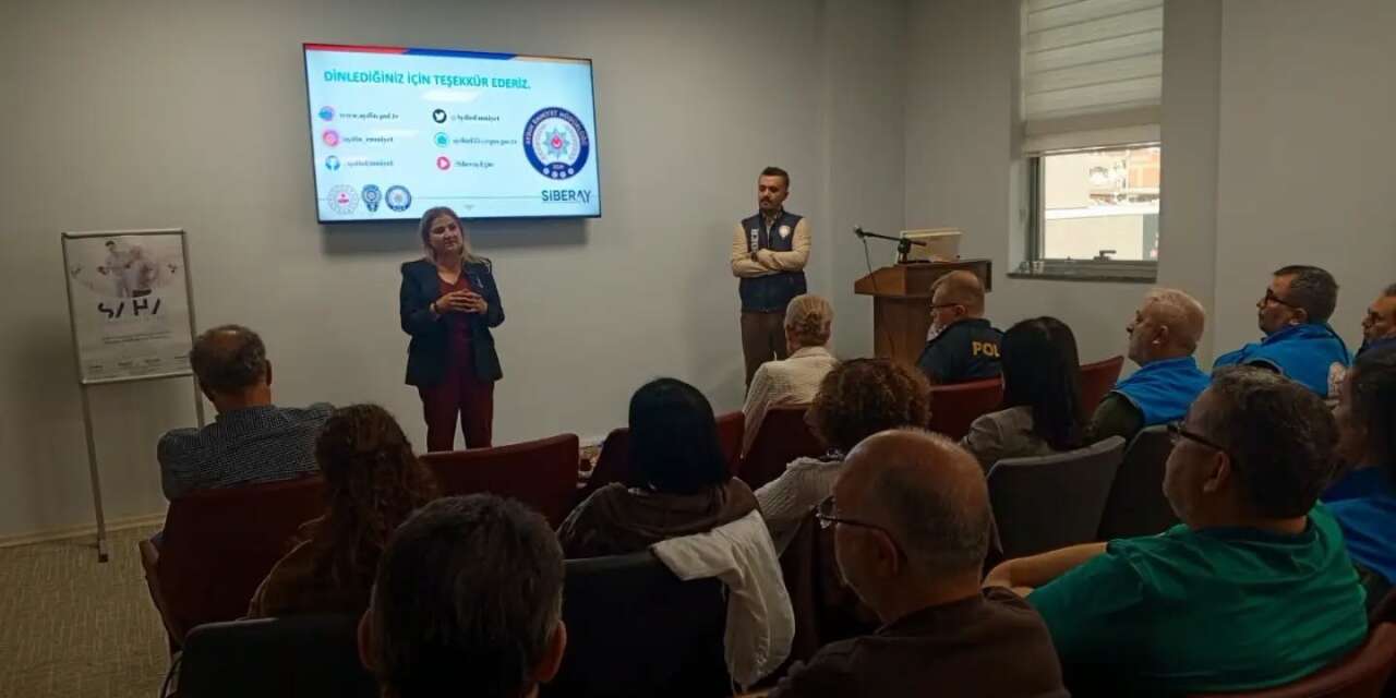 Nazilli’de sağlık personeline siber güvenlik eğitimi verildi