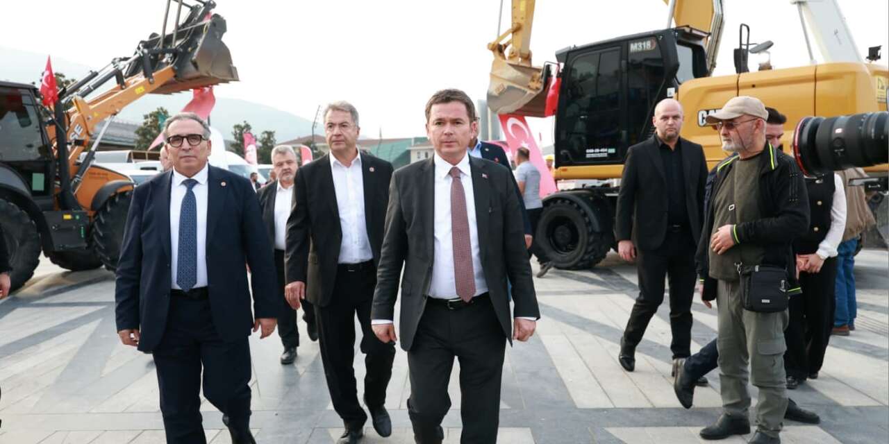 Osmangazi Belediyesi araç filosunu 41 yeni araçla güçlendirdi