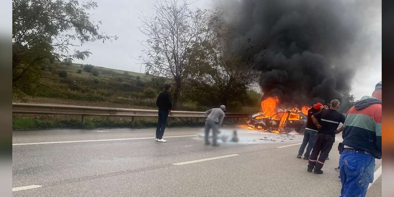 Bandırma-Çanakkale yolunda feci kaza: Araç alev aldı, 2 kişi yaralandı