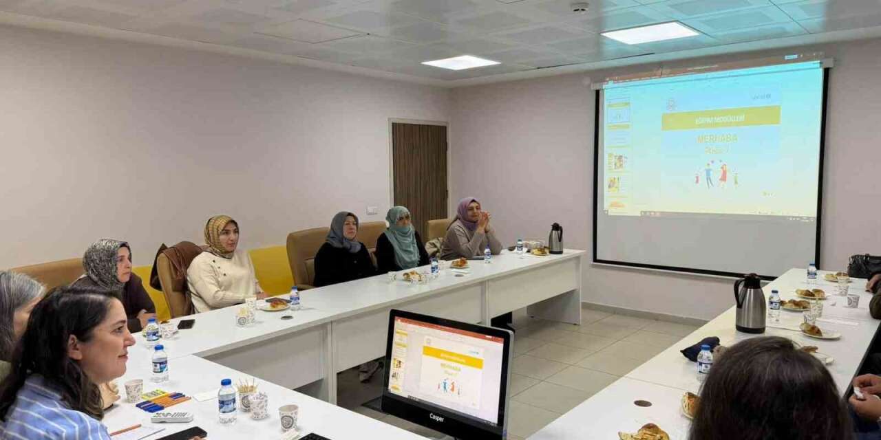 Bayburt’ta koruyucu ailelere yönelik eğitim düzenlendi