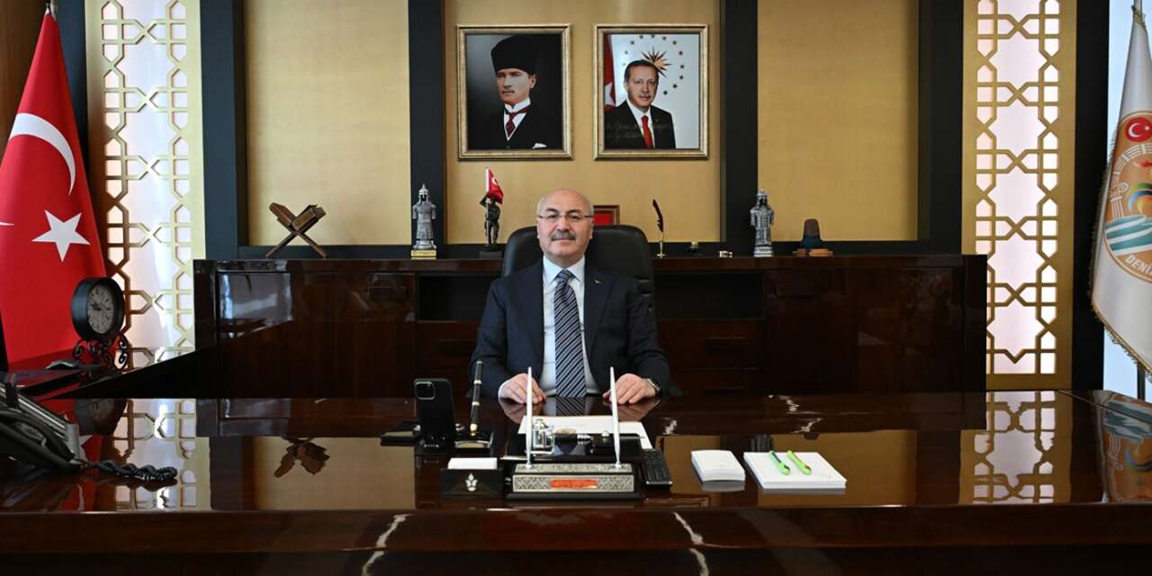 Vali Köşger; "Cumhuriyet bağımsızlık ve ortak geleceğimizin en güçlü teminatıdır"