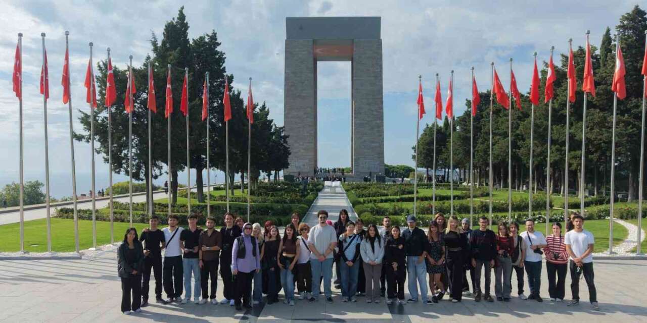 Genç fotoğrafçılar Çanakkale ruhunun izinde