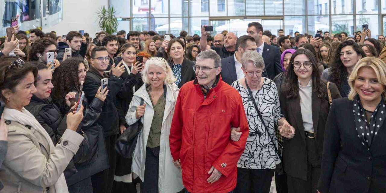 Öğrencilerle buluşan Prof. Dr. Aziz Sancar’dan gülümseten öneri