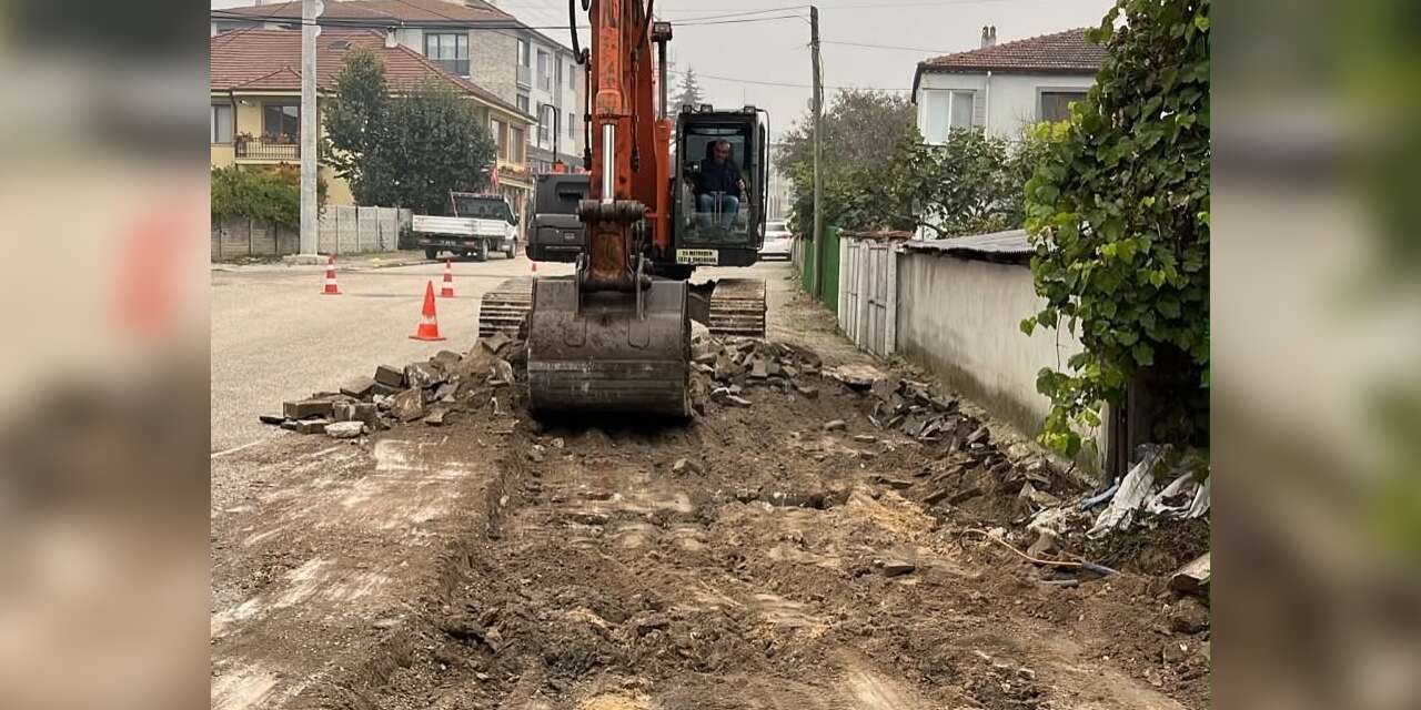 Çilimli’de kaldırımlar yenileniyor