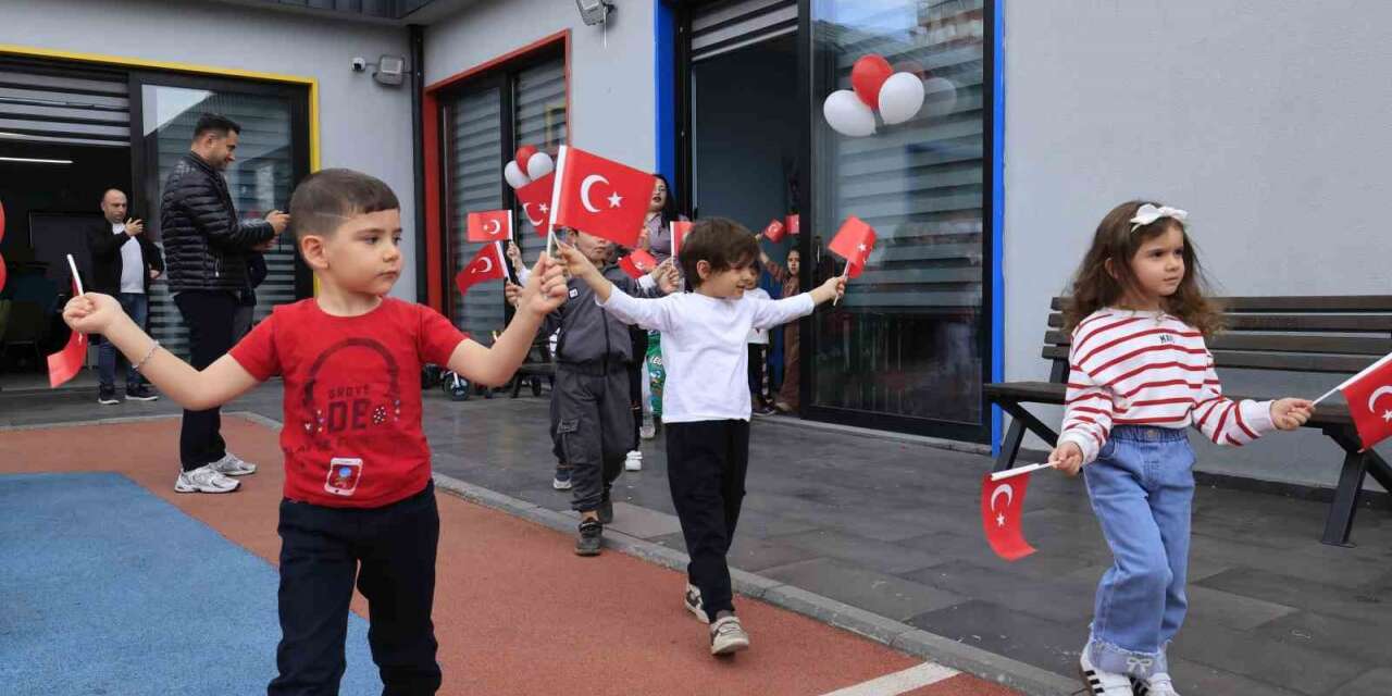 Çocuk kütüphanesinde Cumhuriyet Bayramı coşkusu