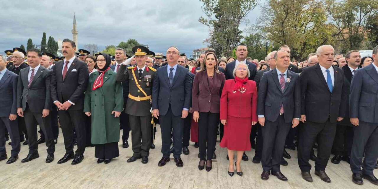 Tekirdağ’da Cumhuriyet Bayramı töreni