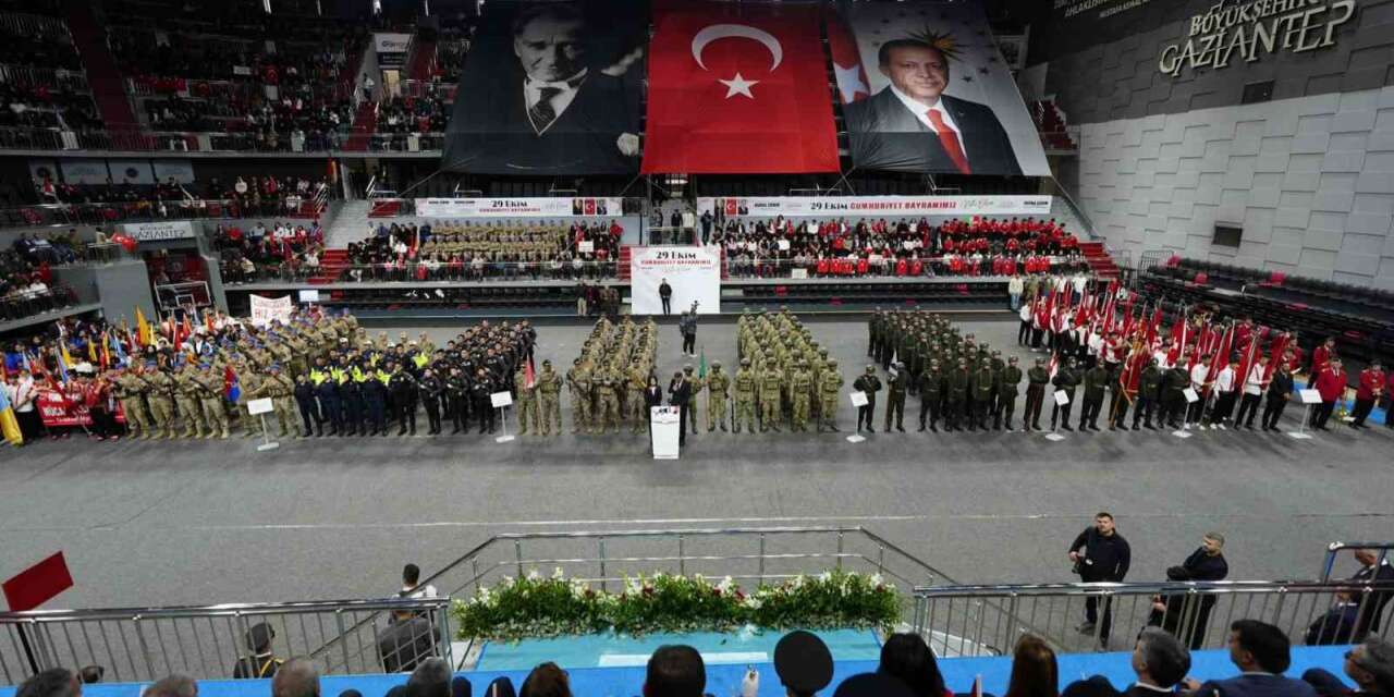 Gaziantep’te Cumhuriyet’in 103’üncü yılı coşkuyla kutlandı