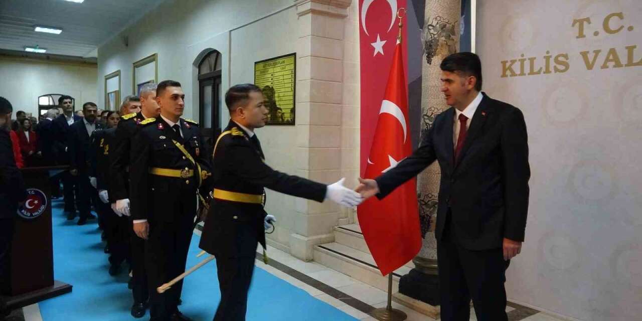 Kilis Valisi Kalaylı, Cumhuriyet Bayramı tebriklerini kabul etti