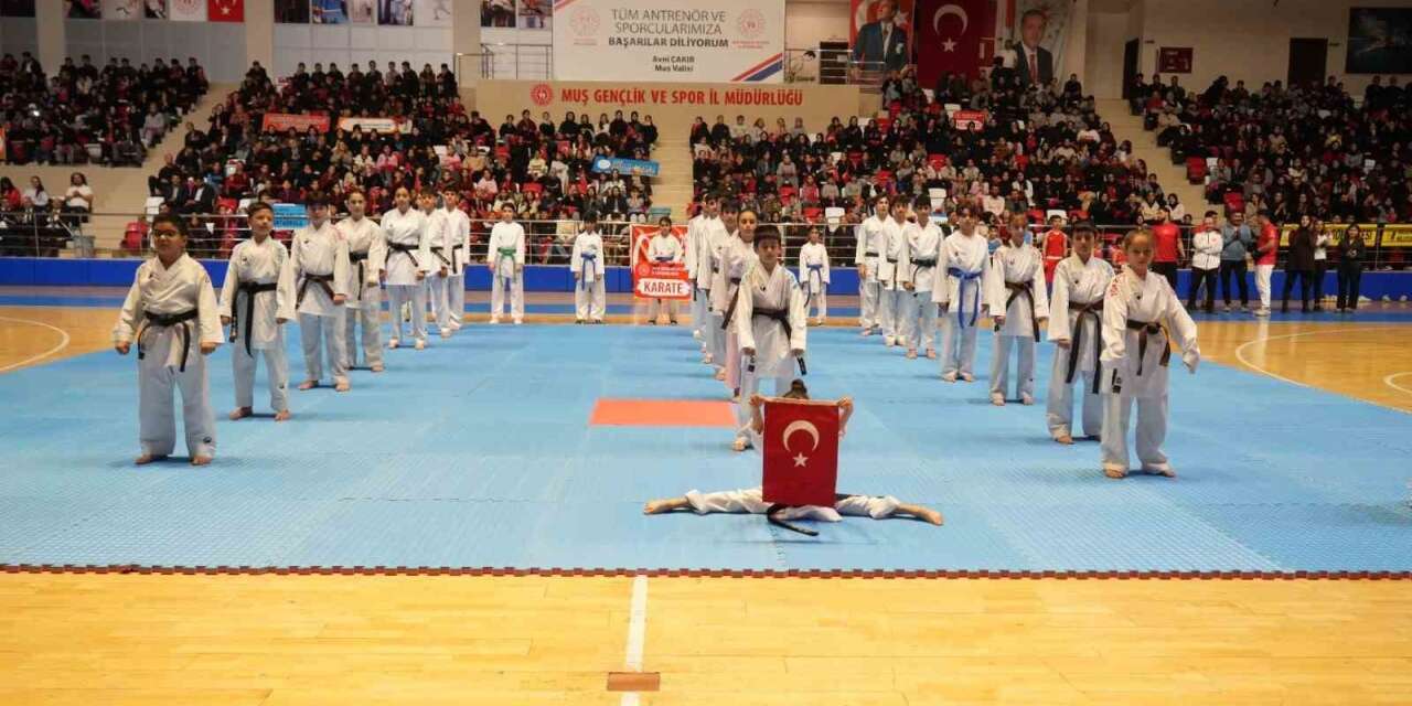 Muş’ta Cumhuriyet Bayramı coşkusu